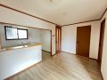 2階角部屋です　広いベランダ！　2R2739　新晃不動産