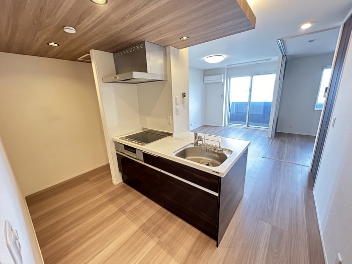 エアコン2台付き！とってもオシャレなお部屋です　2R15339　新晃不動産